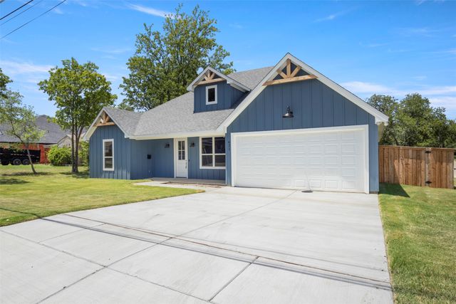 621 Oaklawn Drive, River Oaks, TX 76114