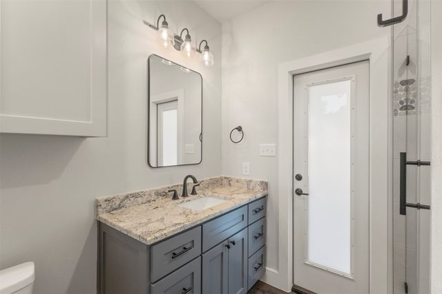 621 Oaklawn Drive, River Oaks, TX 76114