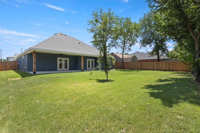 621 Oaklawn Drive, River Oaks, TX 76114