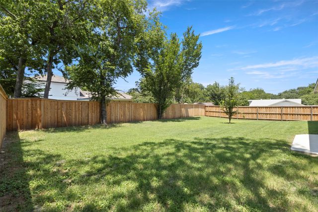 621 Oaklawn Drive, River Oaks, TX 76114