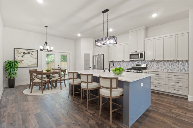 621 Oaklawn Drive, River Oaks, TX 76114