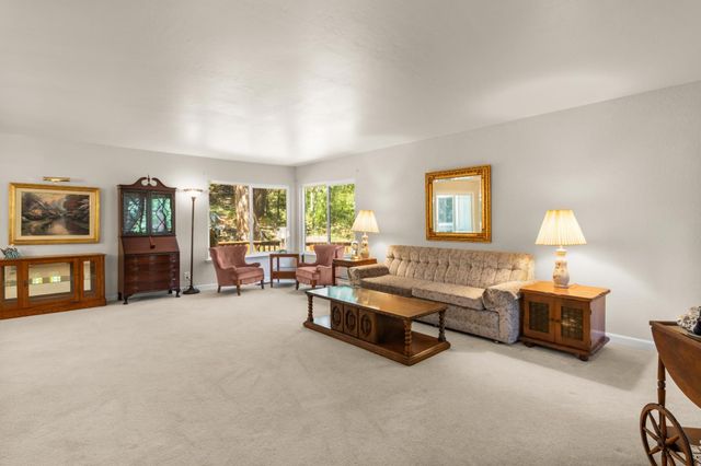 2398 Country Club Dr, Arnold, CA 95223