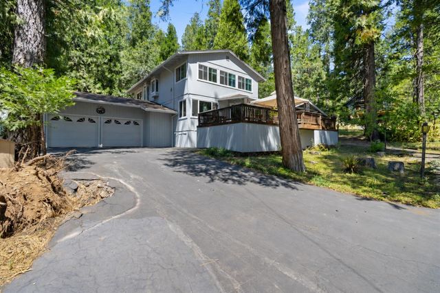 2398 Country Club Dr, Arnold, CA 95223