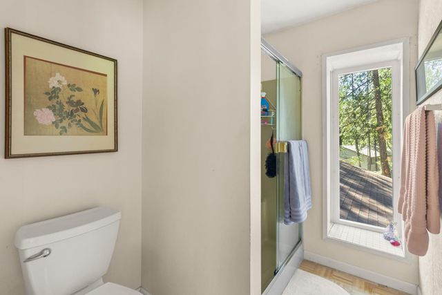 2398 Country Club Dr, Arnold, CA 95223