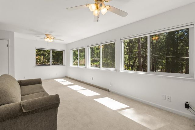 2398 Country Club Dr, Arnold, CA 95223
