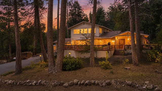 2398 Country Club Dr, Arnold, CA 95223