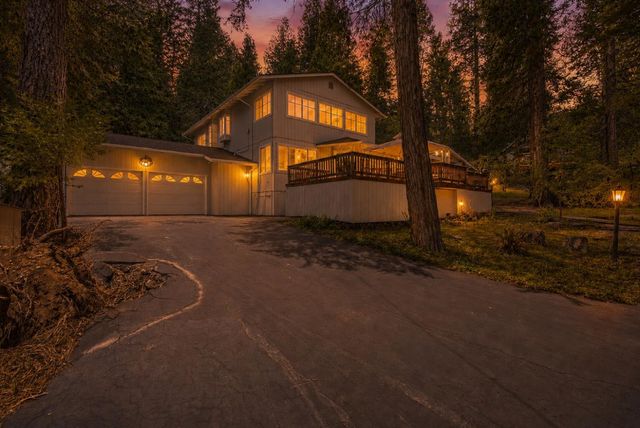2398 Country Club Dr, Arnold, CA 95223