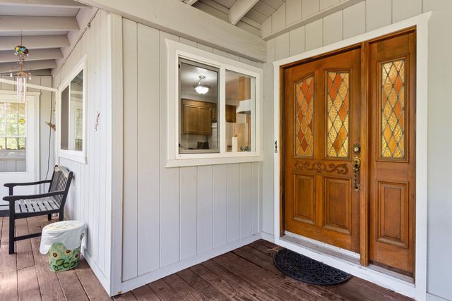 2398 Country Club Dr, Arnold, CA 95223