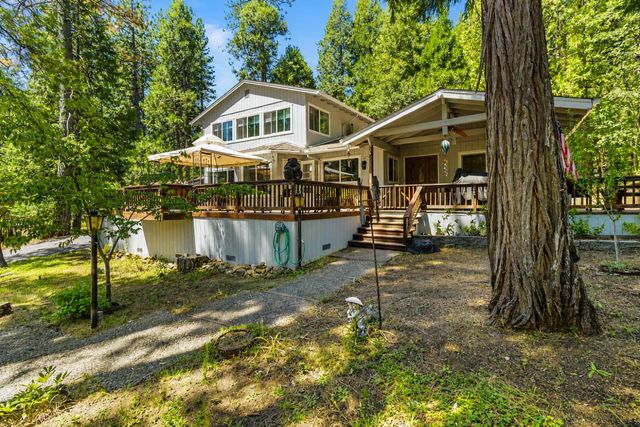 2398 Country Club Dr, Arnold, CA 95223