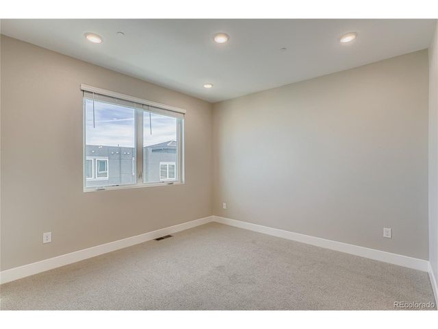 15527 W Washburn Dr, Lakewood, CO 80228