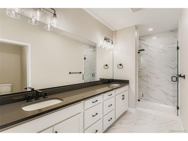 15527 W Washburn Dr, Lakewood, CO 80228