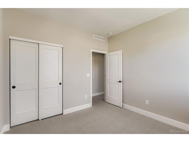 15527 W Washburn Dr, Lakewood, CO 80228