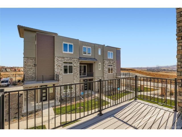 15527 W Washburn Dr, Lakewood, CO 80228