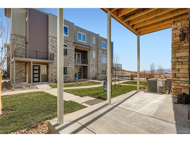 15527 W Washburn Dr, Lakewood, CO 80228