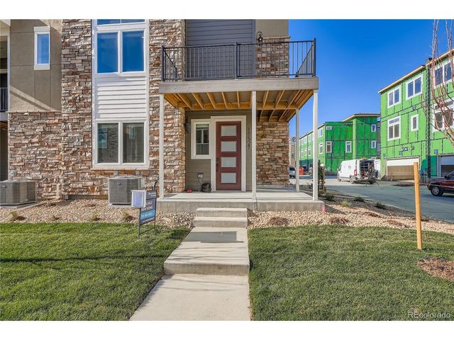 15527 W Washburn Dr, Lakewood, CO 80228