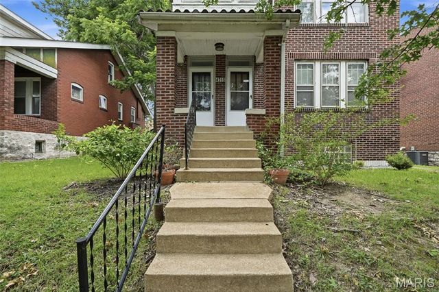 4915 Nottingham Avenue, St Louis, MO 63109