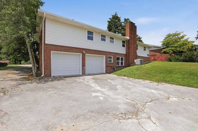 3833 Pin Oak Terrace, Chattanooga, TN 37411