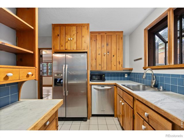 911 Lincoln Place, Boulder, CO 80302