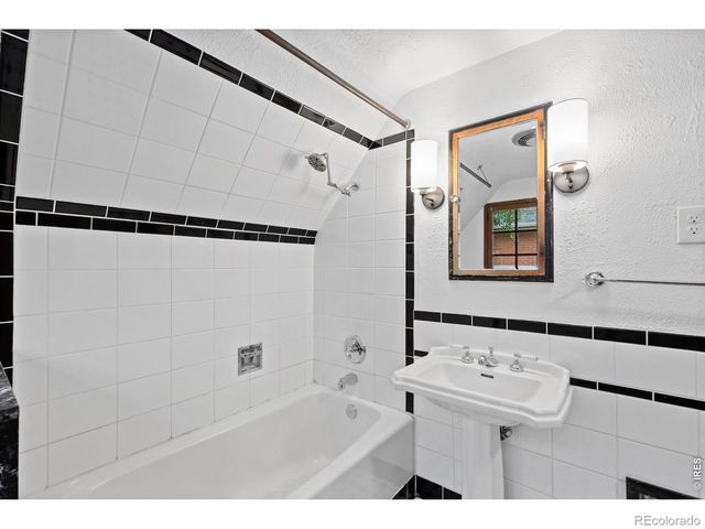 911 Lincoln Place, Boulder, CO 80302