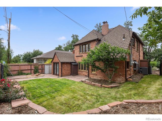 911 Lincoln Place, Boulder, CO 80302