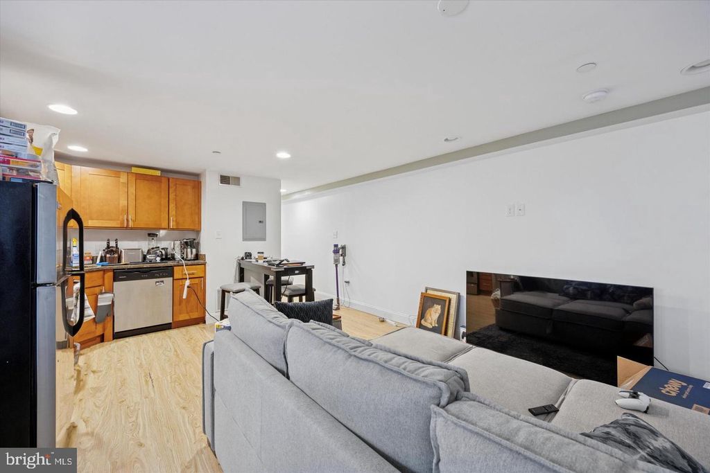 4310 SPRUCE ST, PHILADELPHIA, PA 19104 — photo 4