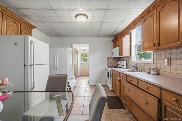 29 Blauvelt Avenue, West Haverstraw, NY 10993
