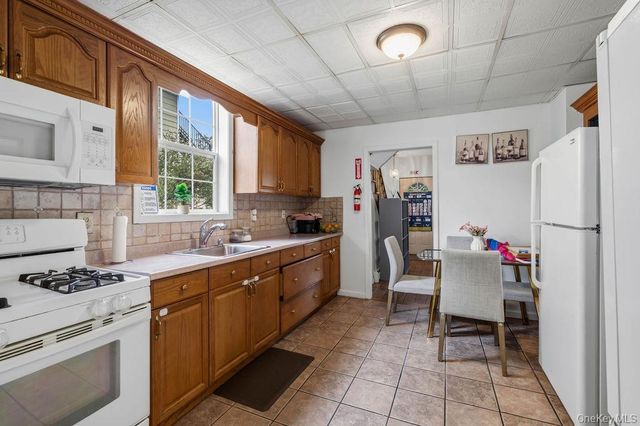 29 Blauvelt Avenue, West Haverstraw, NY 10993