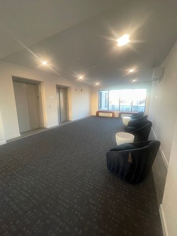 267 Old Colony Ave 414, Boston, MA 02127