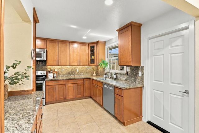 717 Belden Drive, Los Altos, CA 94022
