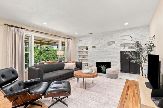 717 Belden Drive, Los Altos, CA 94022