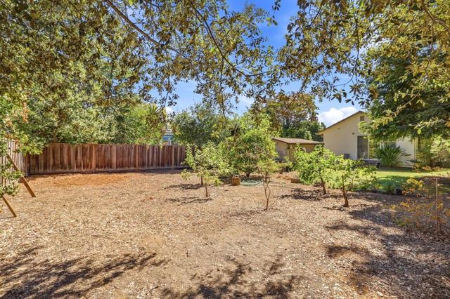 717 Belden Drive, Los Altos, CA 94022