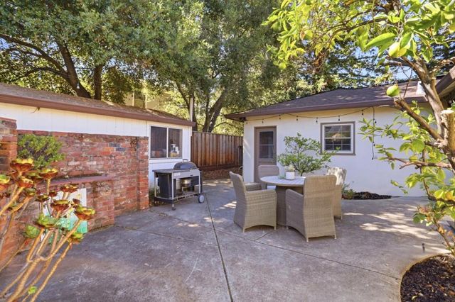 717 Belden Drive, Los Altos, CA 94022