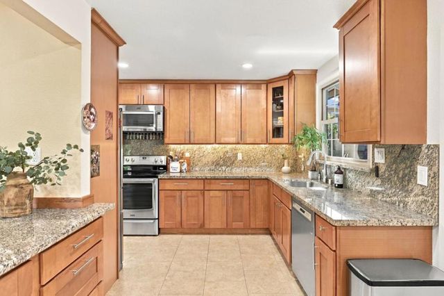 717 Belden Drive, Los Altos, CA 94022