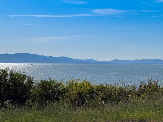 2167 Cypress Avenue, San Pablo, CA 94806
