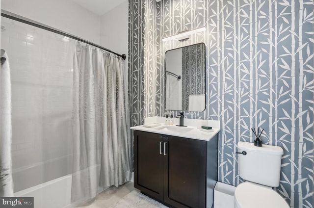 3913 CRANES BILL CT, Rockville, MD 20852