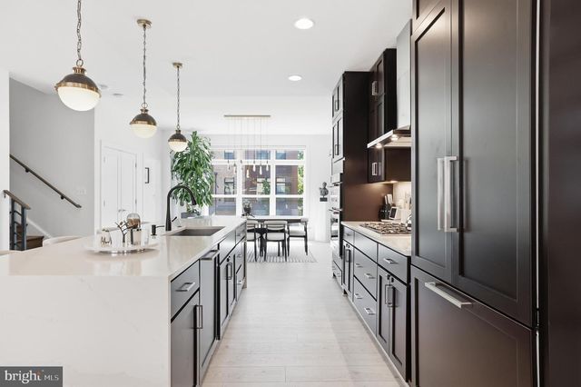 3913 CRANES BILL CT, Rockville, MD 20852