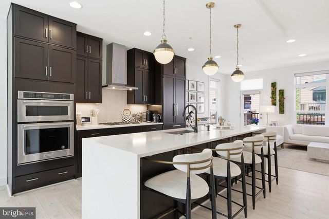 3913 CRANES BILL CT, Rockville, MD 20852