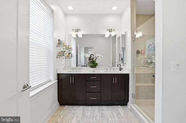 3913 CRANES BILL CT, Rockville, MD 20852