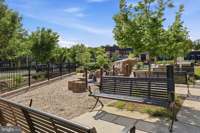 3913 CRANES BILL CT, Rockville, MD 20852