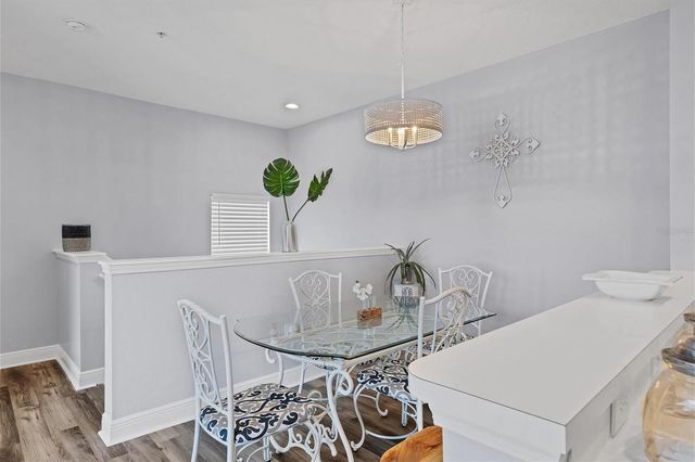 3774 PARKRIDGE CIRCLE 23-202, Sarasota, FL 34243