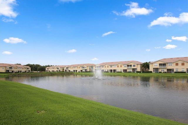 3774 PARKRIDGE CIRCLE 23-202, Sarasota, FL 34243