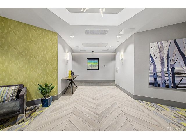 4885 S Monaco St 201, Denver, CO 80237