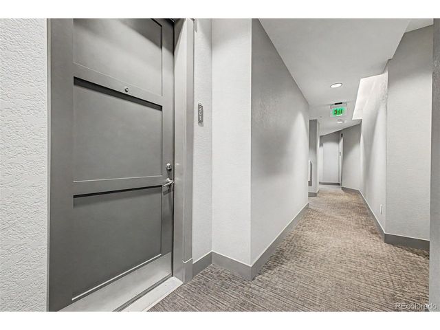 4885 S Monaco St 201, Denver, CO 80237