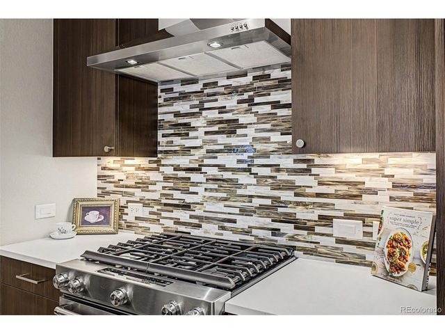 4885 S Monaco St 201, Denver, CO 80237