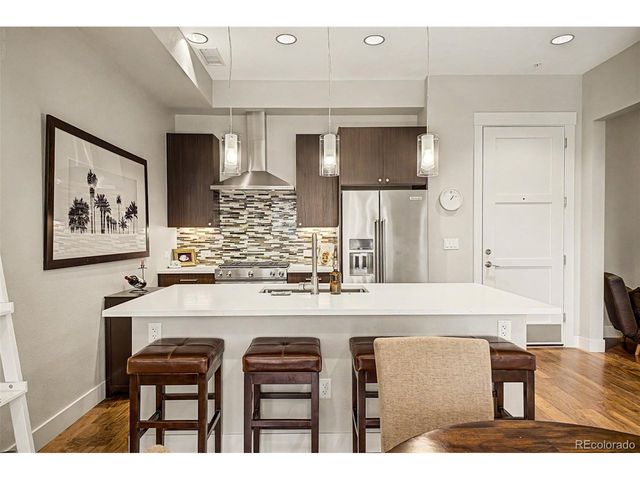 4885 S Monaco St 201, Denver, CO 80237