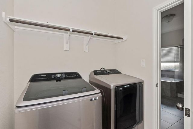 2218 Golden Bay Lane, Richmond, TX 77469