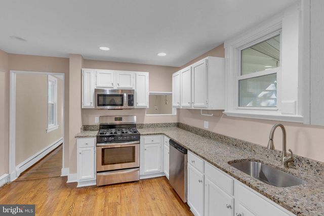 820 LAUREL ST, Delanco, NJ 08075