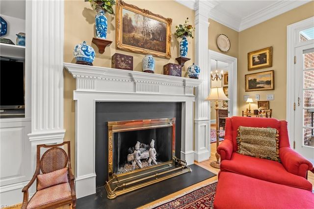 1212 Sturbridge Avenue, High Point, NC 27262