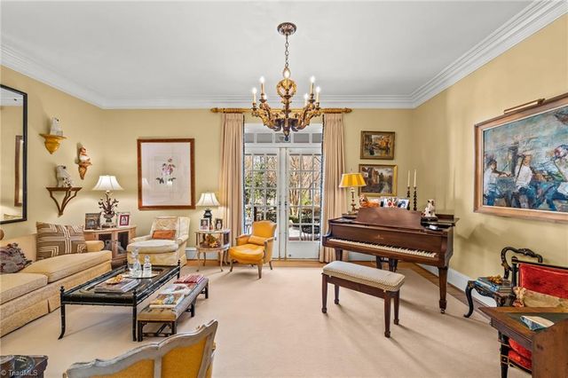 1212 Sturbridge Avenue, High Point, NC 27262