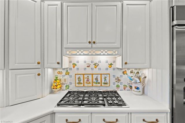 1212 Sturbridge Avenue, High Point, NC 27262